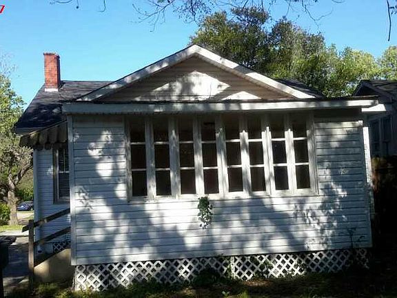3rd image of 2813 Drummond St