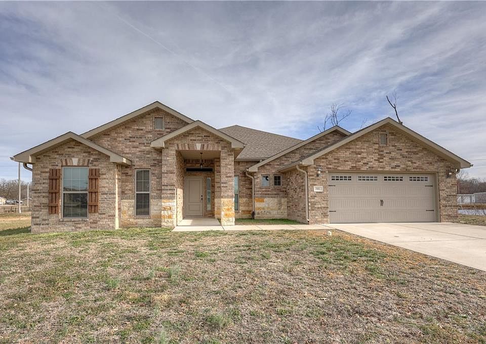 1st image of 501 Anita Dr