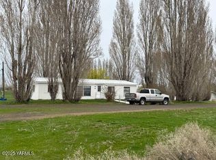 8921 Naches Heights Rd, Tieton, WA 98947