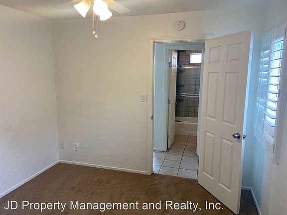 5th image of 818 Ormond Ct