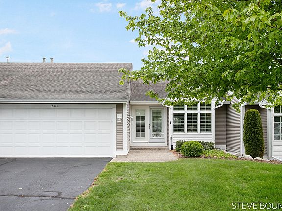2nd image of 852 Claremont Ct #40