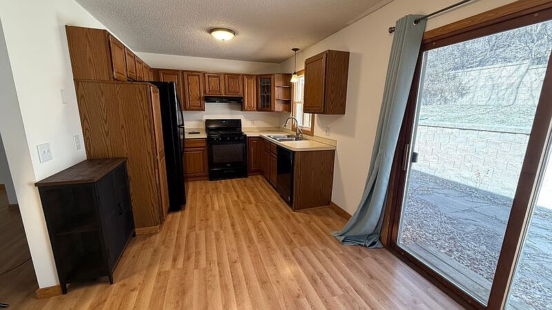1st image of 8627 Woodlawn Dr