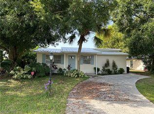 1125 Gifford Ave S, Lehigh Acres, FL 33936