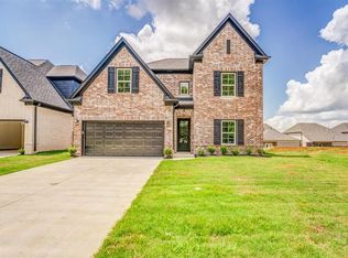 110 Blue Dr, Oakland, TN 38060