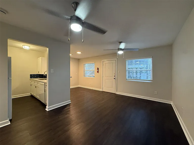 1824 Thonig Rd #10 — Photo 4