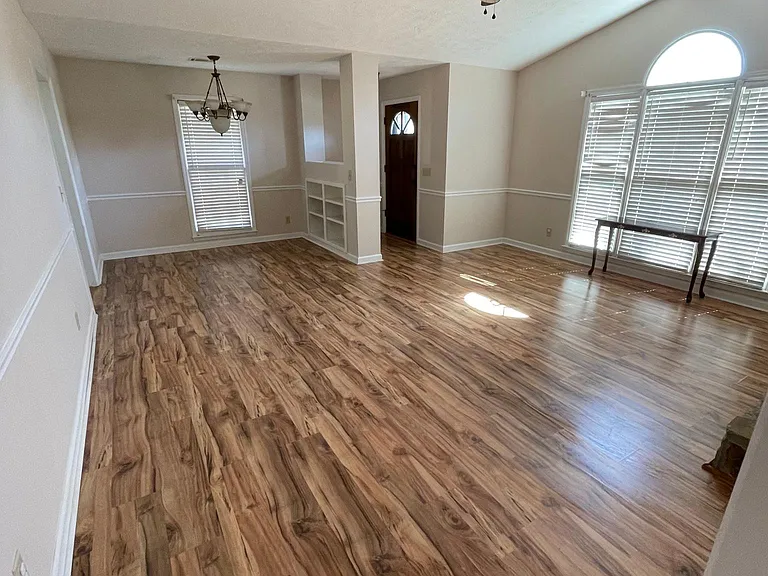 7004 Robins Nest Dr — Photo 6
