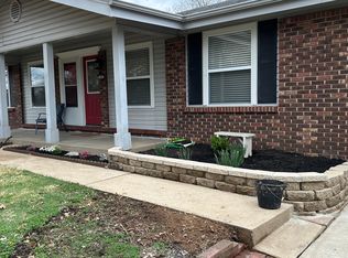 12401 Cape Cod Dr, Saint Louis, MO