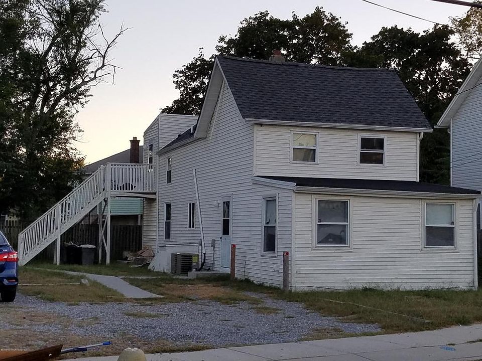 1st image of 104 Hibernia Ave