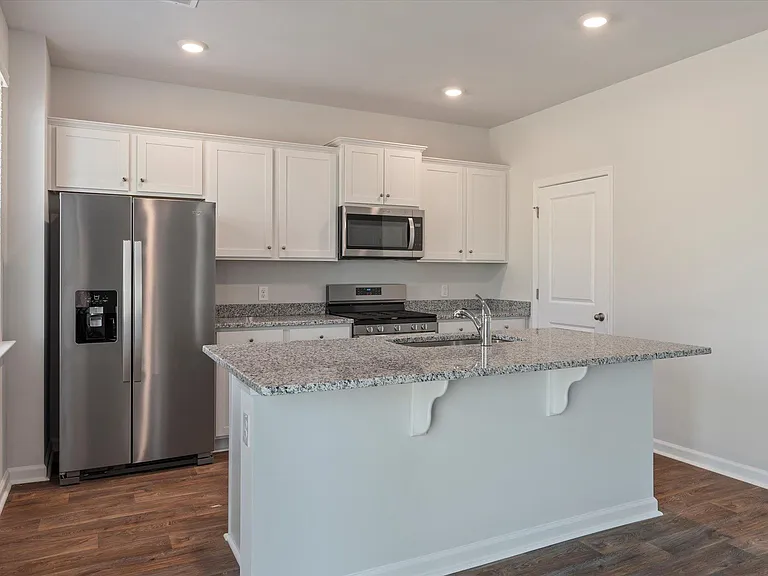 492 Lake Ridge Blvd — Photo 11