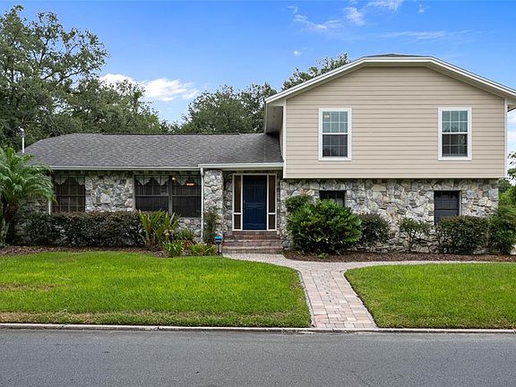2nd image of 2127 Blossom Ln
