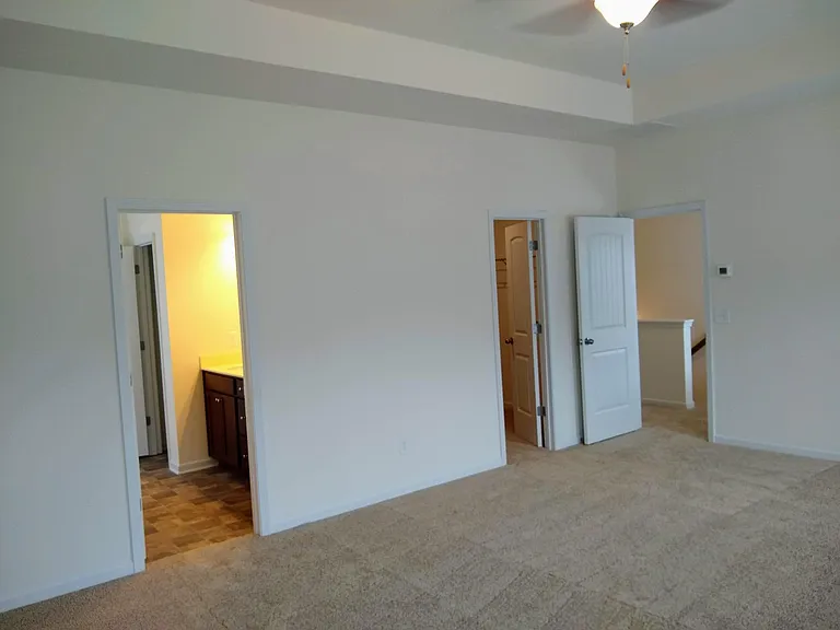 196 Bryon Ln — Photo 14