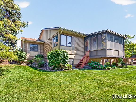 4th image of 6733 Leisure Way Dr SE #32