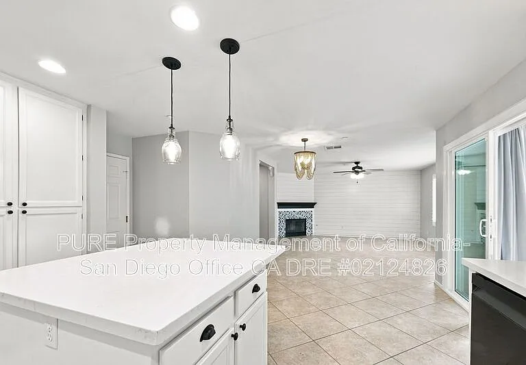 1578 Acacia Cir — Photo 8