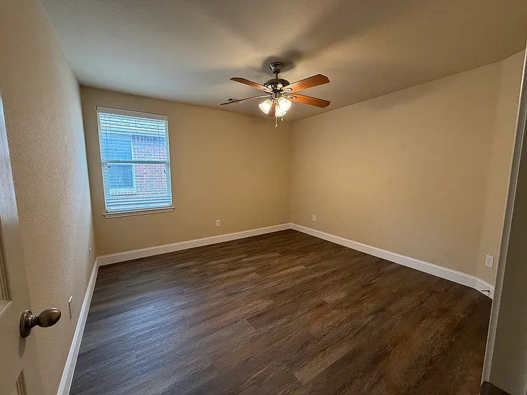 12926 Adela Dr — Photo 18