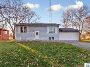 2059 Roe Crest Dr, North Mankato, MN 56003
