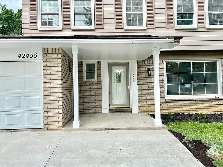 42455 Park Ridge Rd — Photo 2