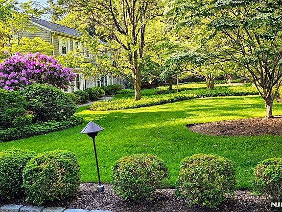 2nd image of 21 Ridge Rd