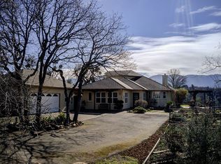 2419 Glory C Rd, Medford, OR 97501