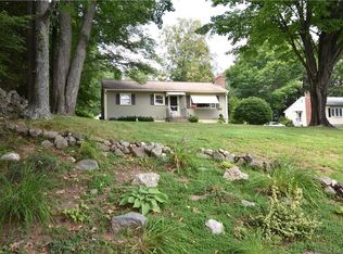 13 Knox Pl, Bristol, CT 06010