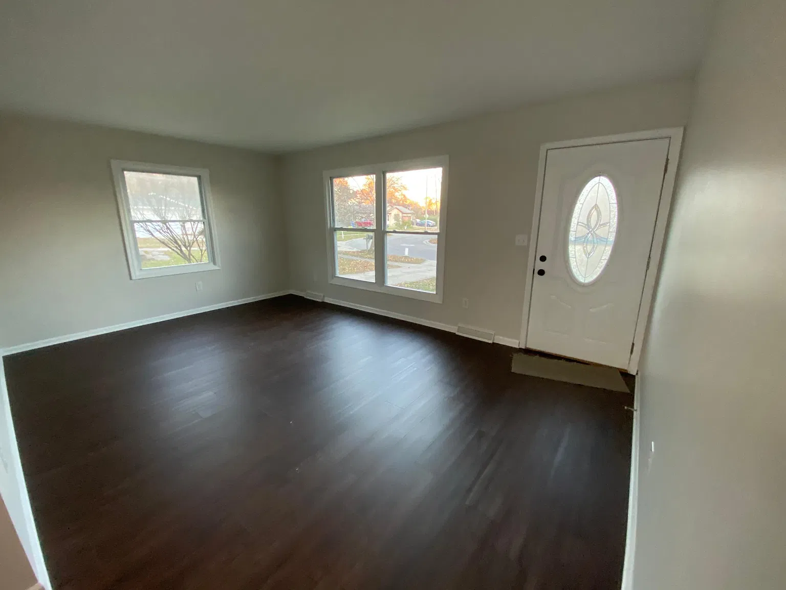 3 bed, 968 sqft, $2,000 — Photo 4