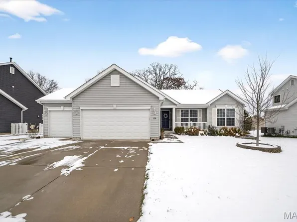 1331 Woodgrove Park Dr, O'Fallon, MO 63366