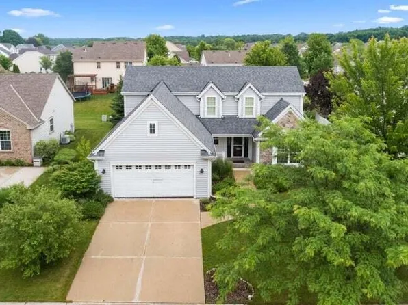 2435 Tumbleweed AVENUE, West Bend, WI 53095