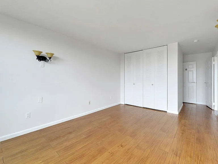 9019 Wall St #6B — Photo 15