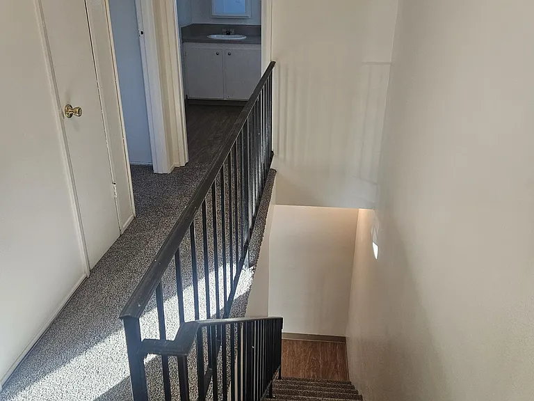 upstairs bath in front