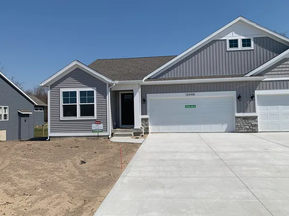 12448 Newbridge Dr #4, Grand Haven, MI 49417
