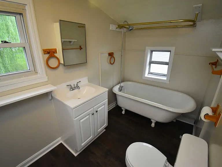 873 Highland Ave — Photo 13