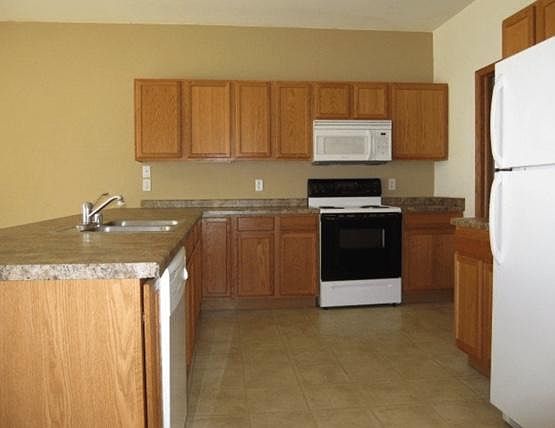 2nd image of 4205 Owl Creek Dr