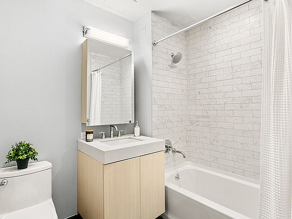4th image of 555 Waverly Ave #3M