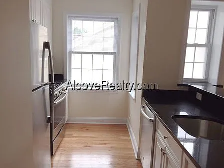 1 bed, 1.0 bath, $3,675 — Photo 1