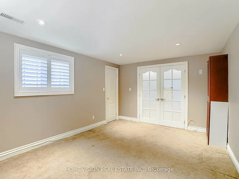 24 E Sandbanks Dr #BASEMENT — Photo 20