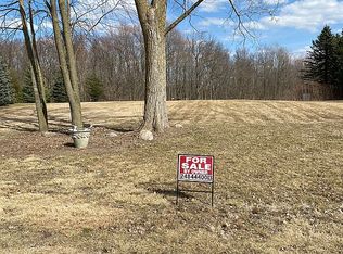 9224 Hickory Ridge Ln, Northville, MI 48167