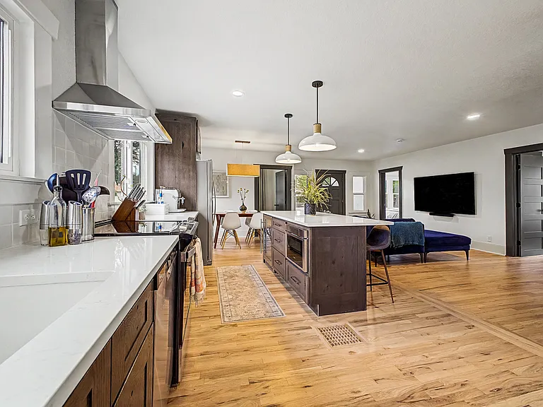 2260 Jay St #A — Photo 4