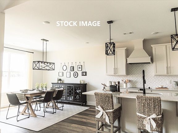 3rd image of 2235 Blue Heron Lot 160