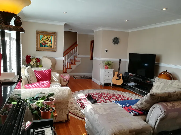 31 Anawan Ave — Photo 2