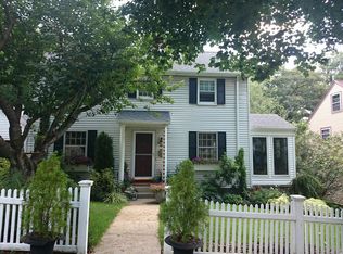 33 Crehore Dr, Newton, MA 02462