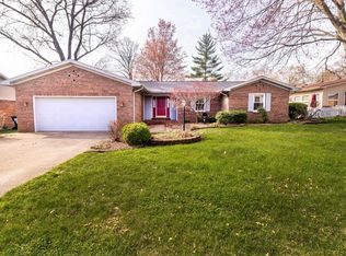 2521 Deerfield Dr, Evansville, IN
