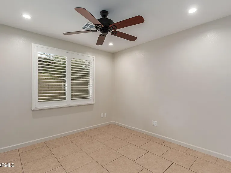 1628 E Del Rio Dr — Photo 24