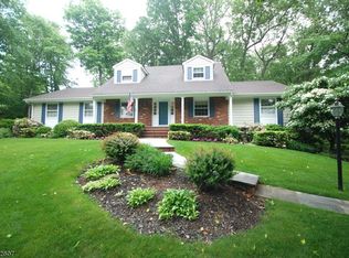 744 Albemarle St, Wyckoff, NJ 07481