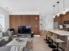 232 Old Colony Ave, Boston, MA