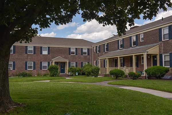 Copper Ridge Apartments — Photo 3