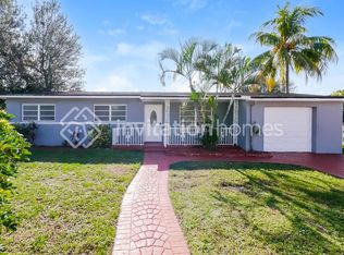 998 NW 202nd St, Miami Gardens, FL 33169