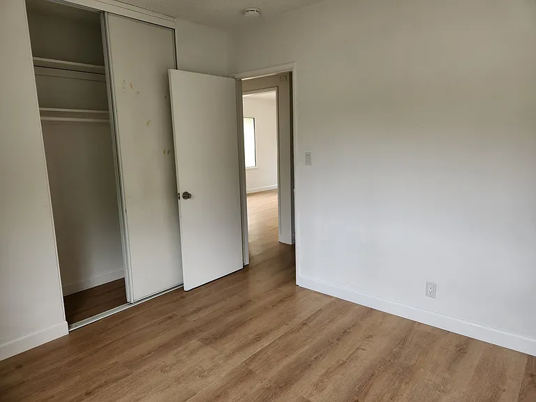1836 Minnesota St — Photo 10