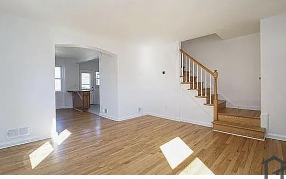 2nd image of 8338 Edgedale Rd