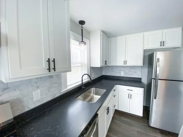 948 Veto St NW, Grand Rapids, MI 49504