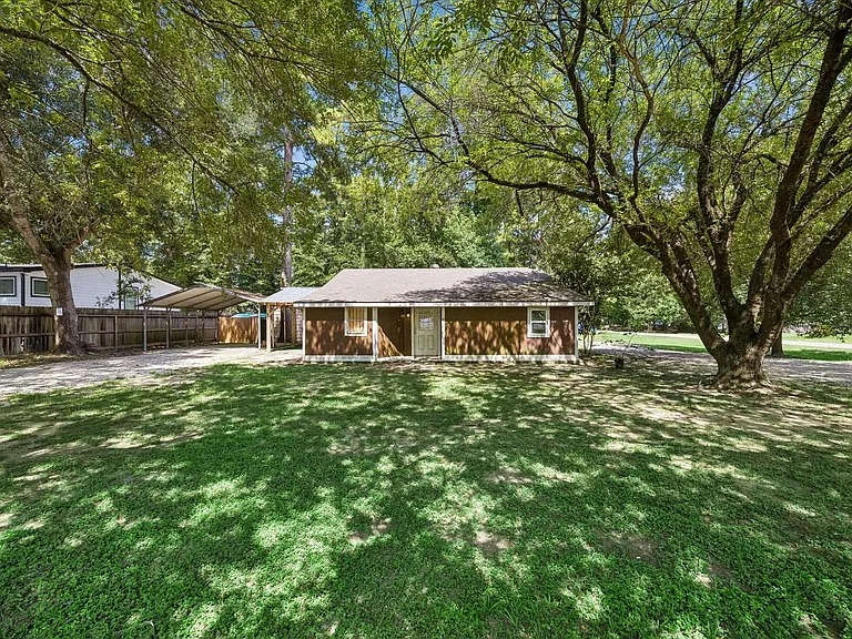 21197 Live Oak St — Photo 1