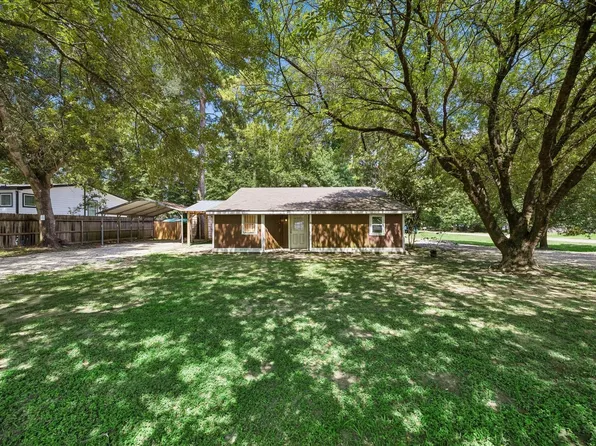 21197 Live Oak St, New Caney, TX 77357